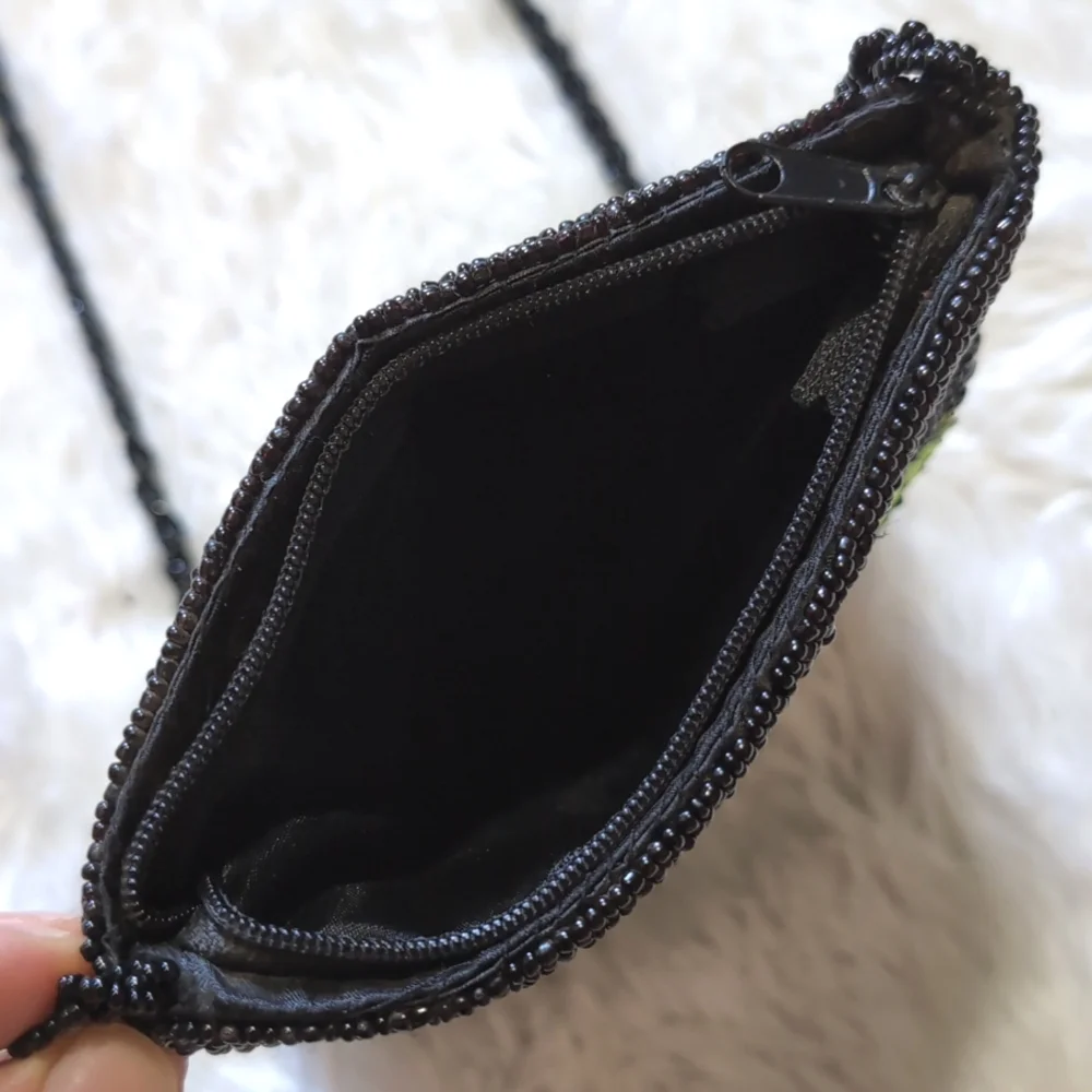 Vintage Y2K Black Beaded Sequin Pineapple Summer Cocktail Mini Crossbody - Picture 6 of 9